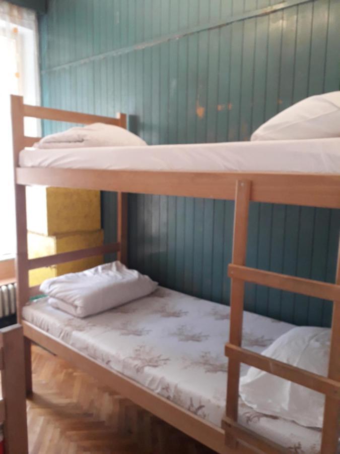 Hostel Yolo Beograd Ngoại thất bức ảnh